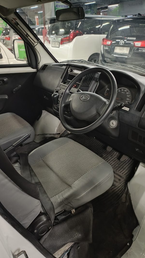 GRANDMAX BLINDVAN MANUAL 2017 - Image 9
