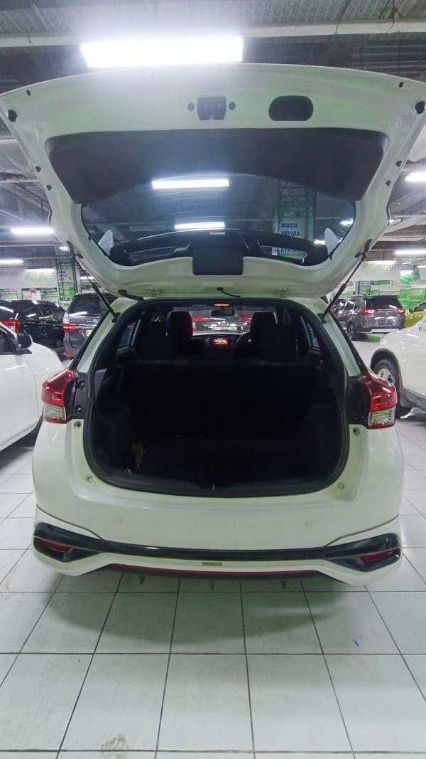 YARIS 1.5 S MATIC 2021 - Image 7