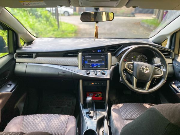 INNOVA REBORN 2.4 G MATIC 2024 - Image 9