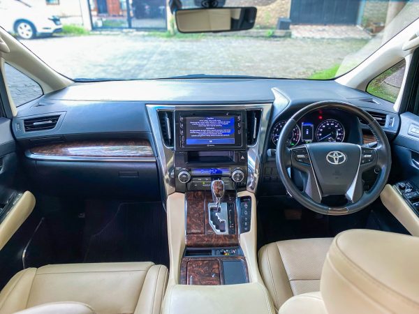 ALPHARD 2.5 G MATIC 2019 - Image 9